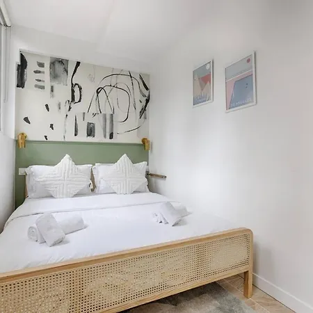 Mykeypers - Chic&elegant Flat 2br/6p- République Appartamento