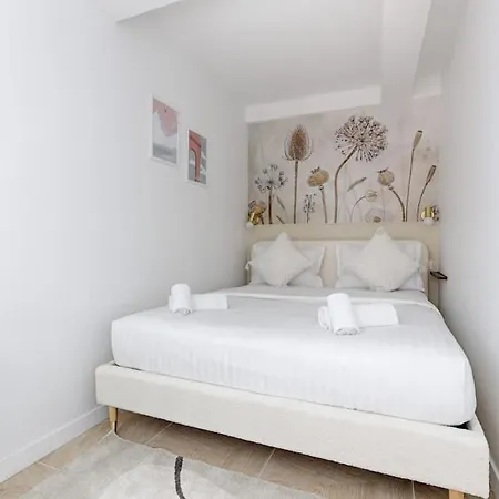 Mykeypers - Chic&elegant Flat 2br/6p- République Appartamento *