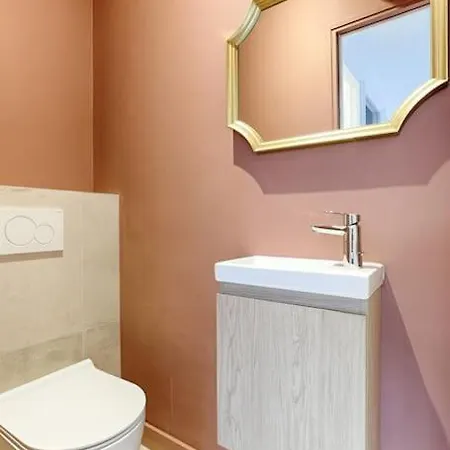 Mykeypers - Chic&elegant Flat 2br/6p- République Appartamento